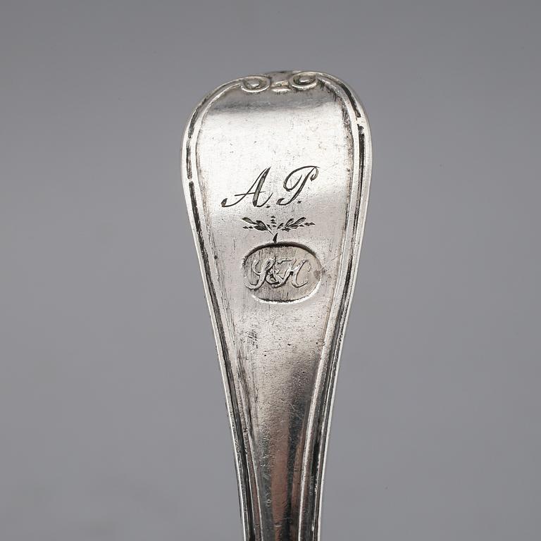 DESSERTSKEDAR, 6 st, silver, Johan Erik Åhlén, Sala 1851. Vikt ca 213 gram.