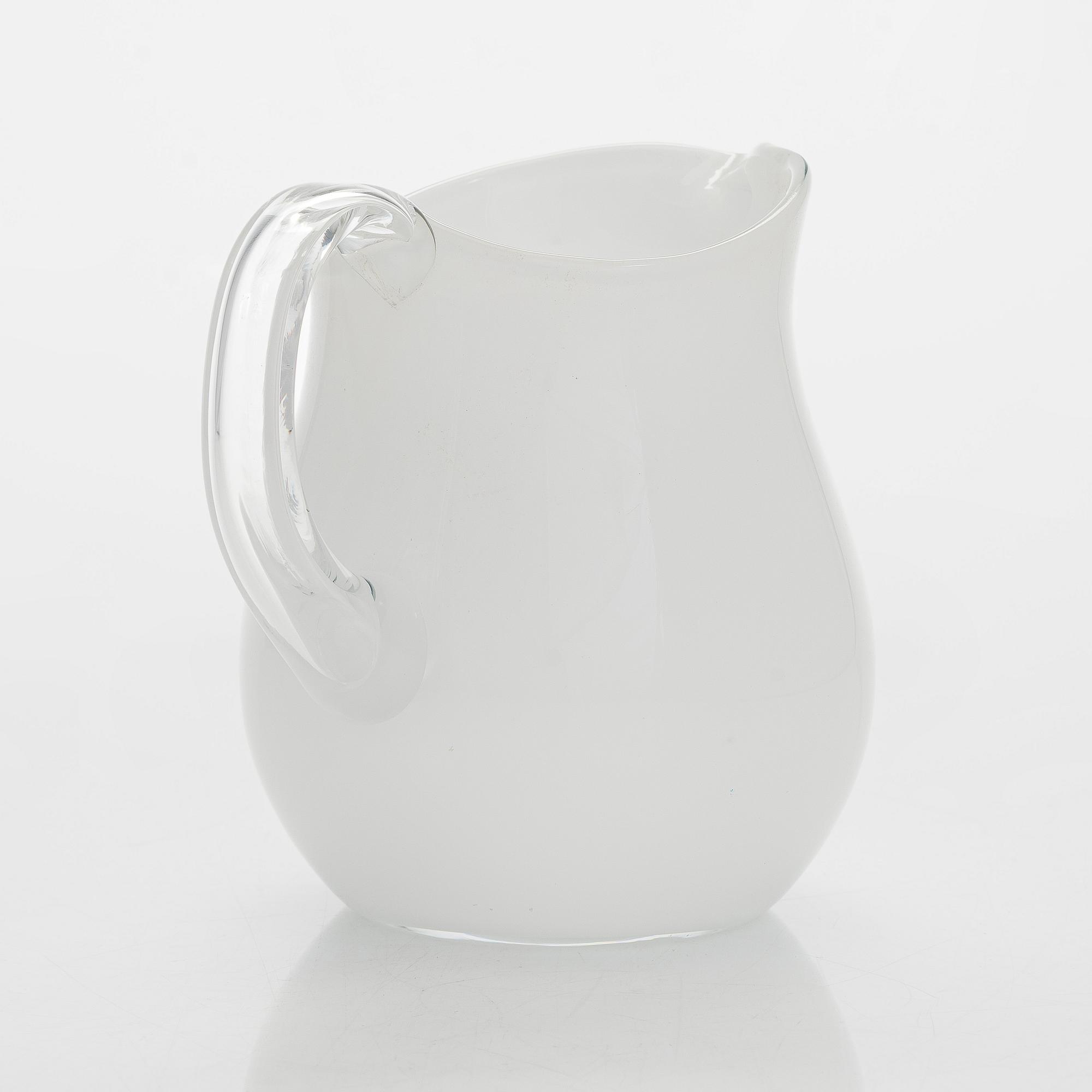 Maire Gullichsen, a set of six jug and drinking glasses, for Iittala.