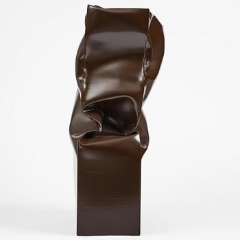 Angela de la Cruz, "Standing Box Large (Brown)".