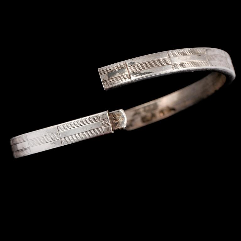 ARMLÄNK, silver importstämplat, omkring 1900-talets mitt. Vikt  14 g.