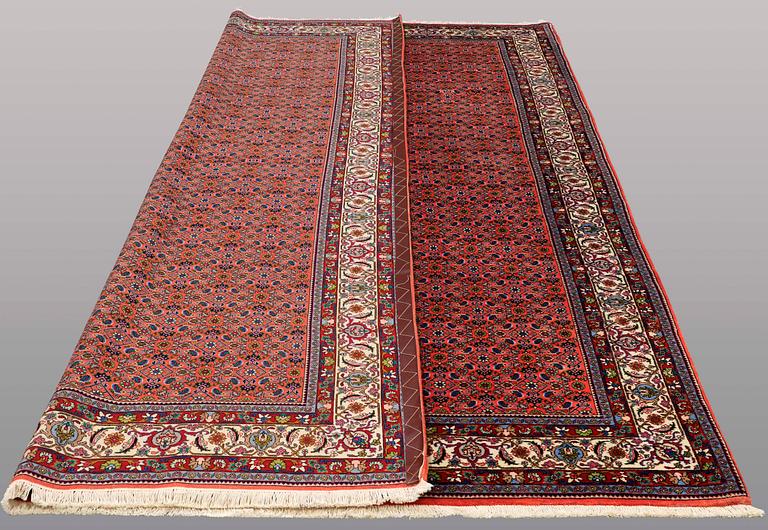 A CARPET, Bidjar, ca 347 x 246 cm.