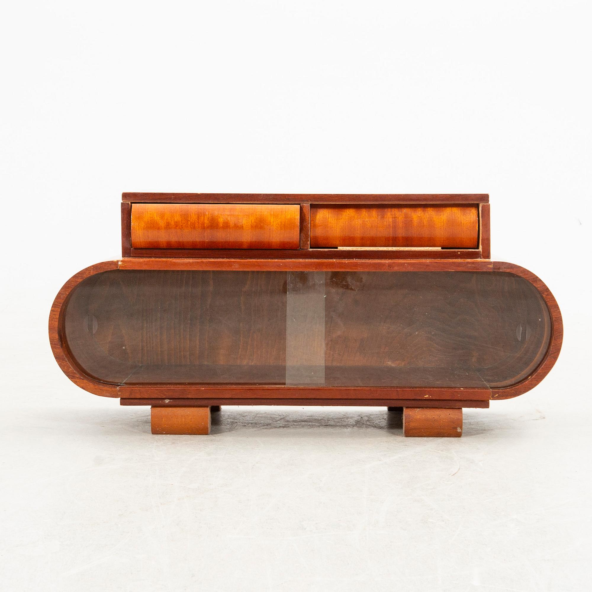 Hall furniture, Art Deco, first half of the 20th century.