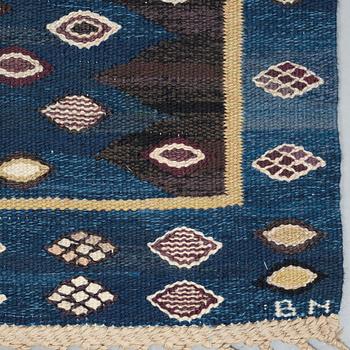 Barbro Nilsson, CARPET. "Snäckorna". Tapestry weave. 274 x 185-188,5 cm. Signed AB MMF BN.