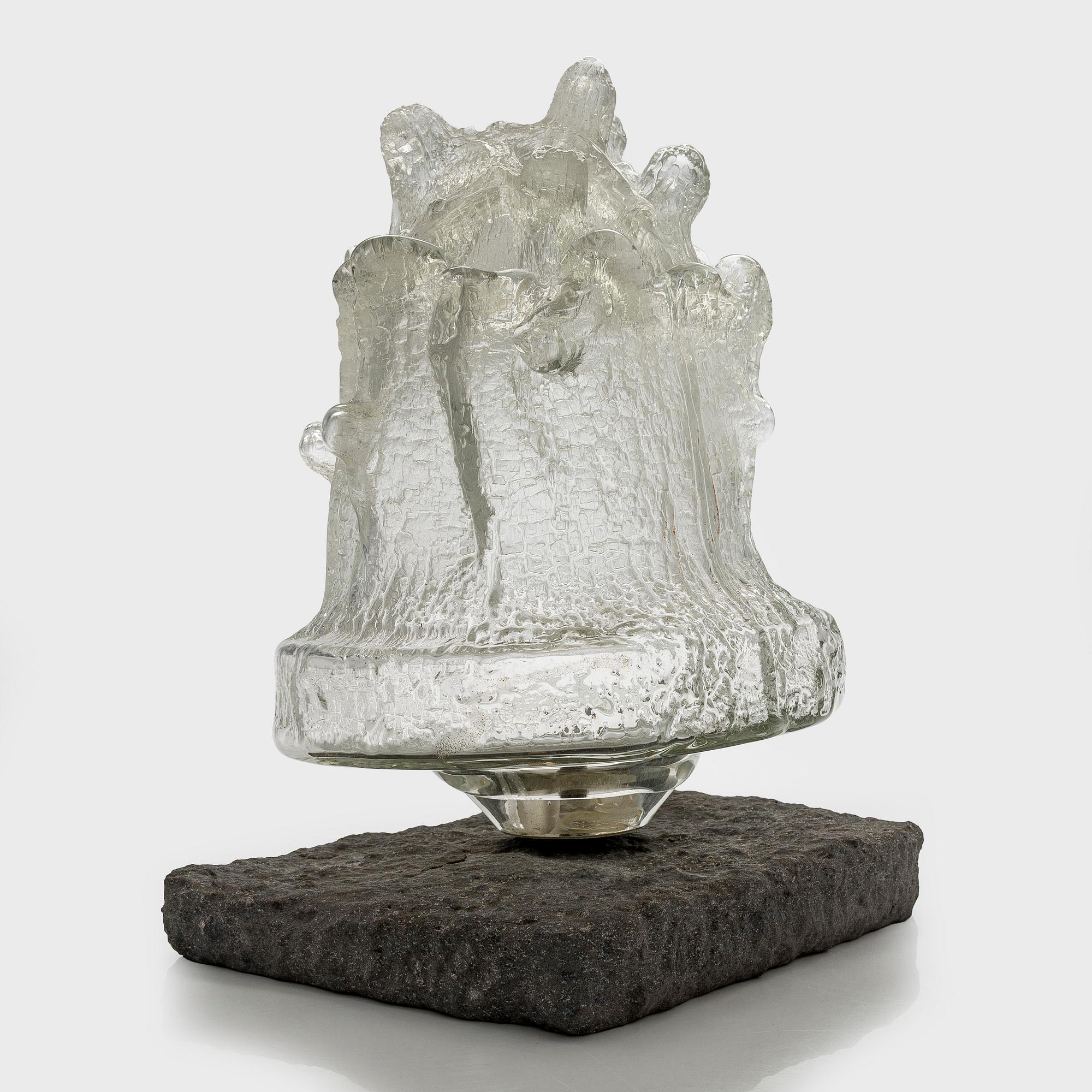 Timo Sarpaneva, veistos, "Ahtojää", signeerattu Timo Sarpaneva Iittala 1967.
