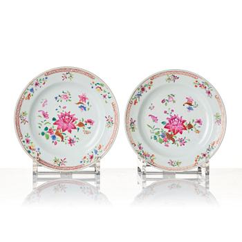 A set of six famille rose dessert dishes, Qing dynasty, Qianlong (1736-95).