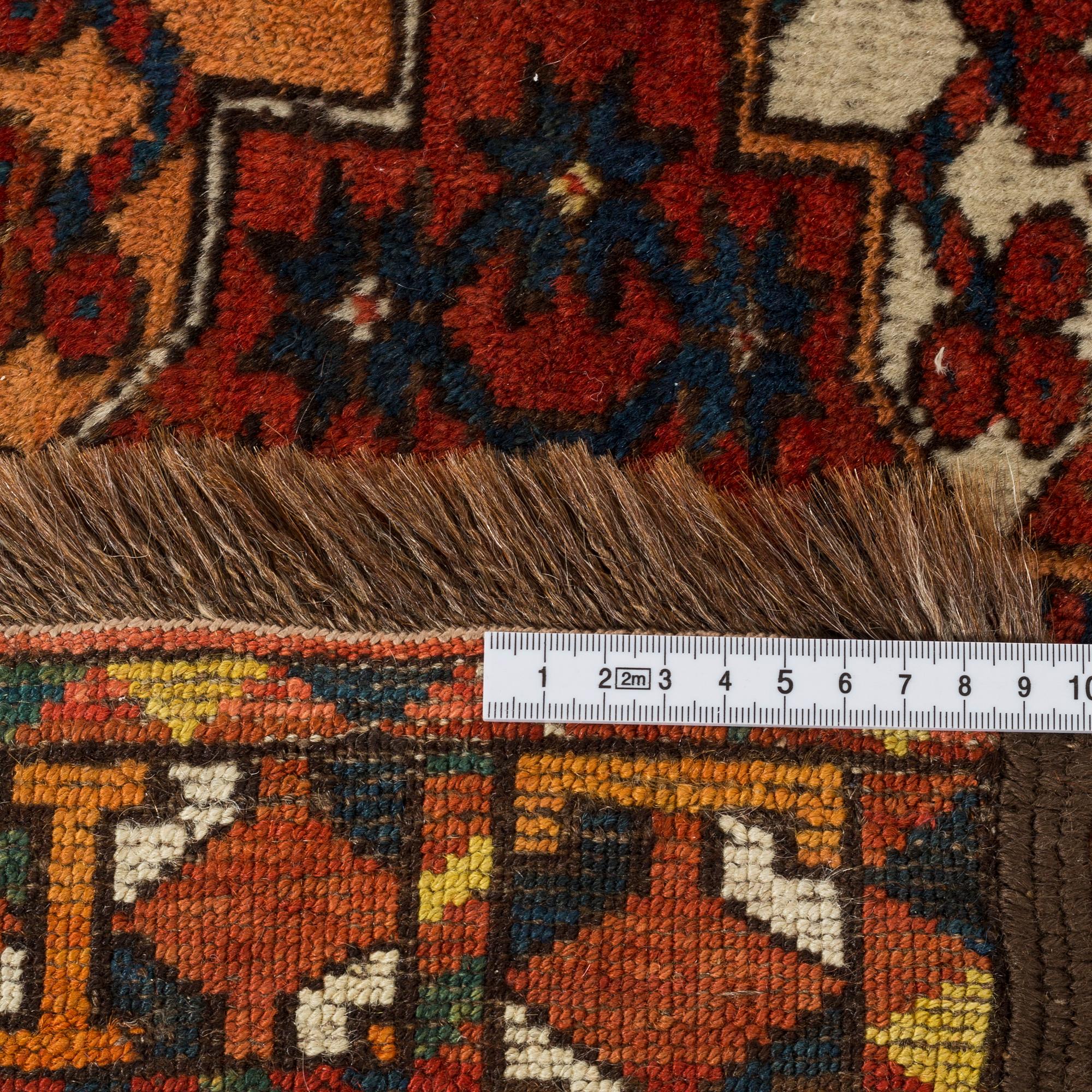 MATTA Tekke Turkmen semiantik, ca 240 x 209 cm.
