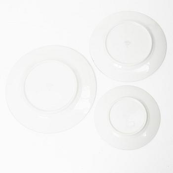 Louise Adelborg, A dinner service, 74 pieces, porcelain, "Swedish Grace/Kardinal", Rörstrand.