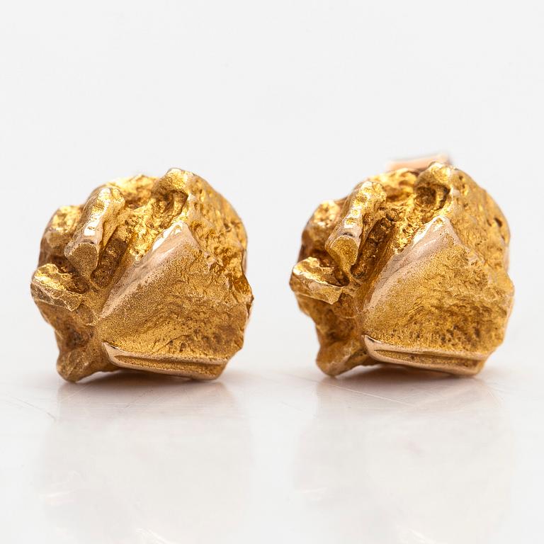 Björn Weckström, A pair of 14K gold earrings 'Nugget' for Lapponia.