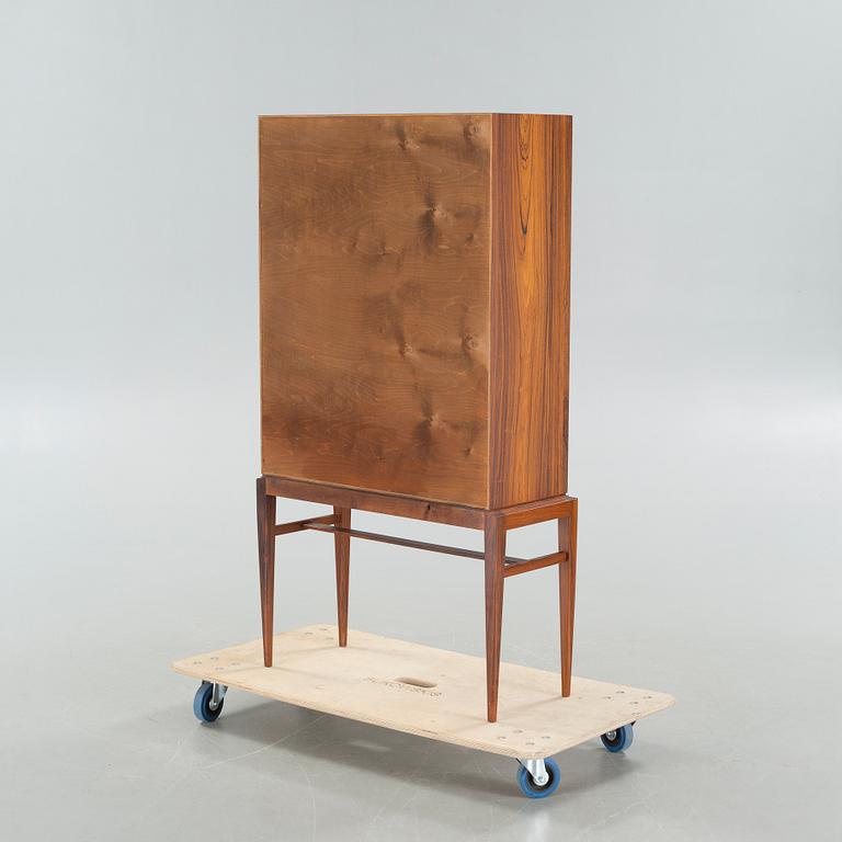 A vitrine cabinet by Svante Skogh for Seffle Möbelfabrik, second half of the 20th century. CITES-certificate.