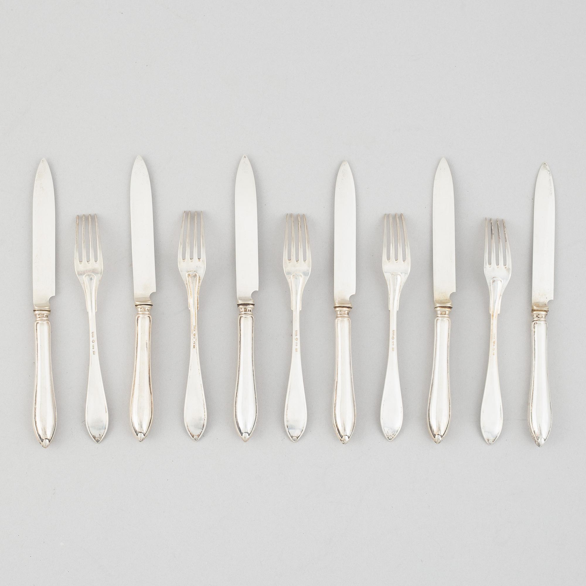 Gustaf Möllenborg Company, eleven pieces silver of fruit cutlery, Stockholm, Sweden, 1914-21.