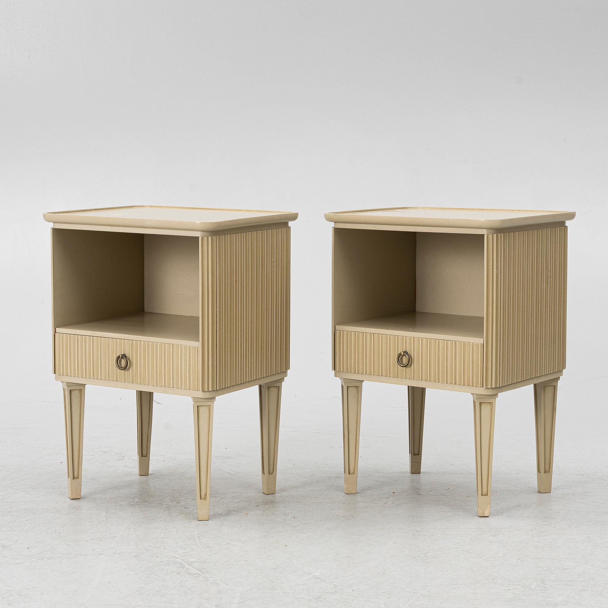 Nattygsbord, ett par, 1940/50-tal.