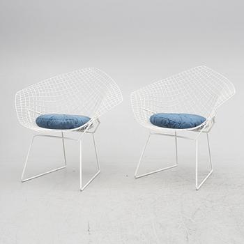 Harry Bertoia, a pair of "Diamond Chair", second half of the 20th century.