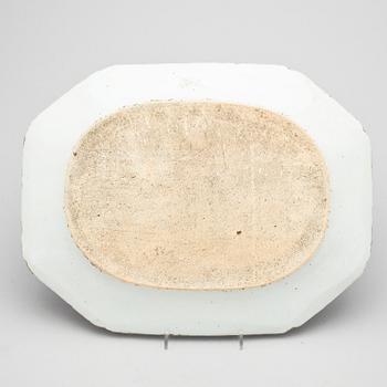 STEKFAT, porslin, Kina, Qianlong (1736-1795).