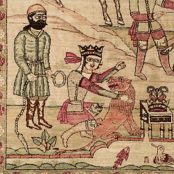 MATTO, an antique Kerman Laver figural, ca 212,5 x 141,5 cm.
