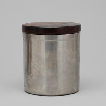 BURKAR samt ASKFAT, 2+1, rostfritt stål, bland annat Arne Jacobsen, Stelton, Danmark.