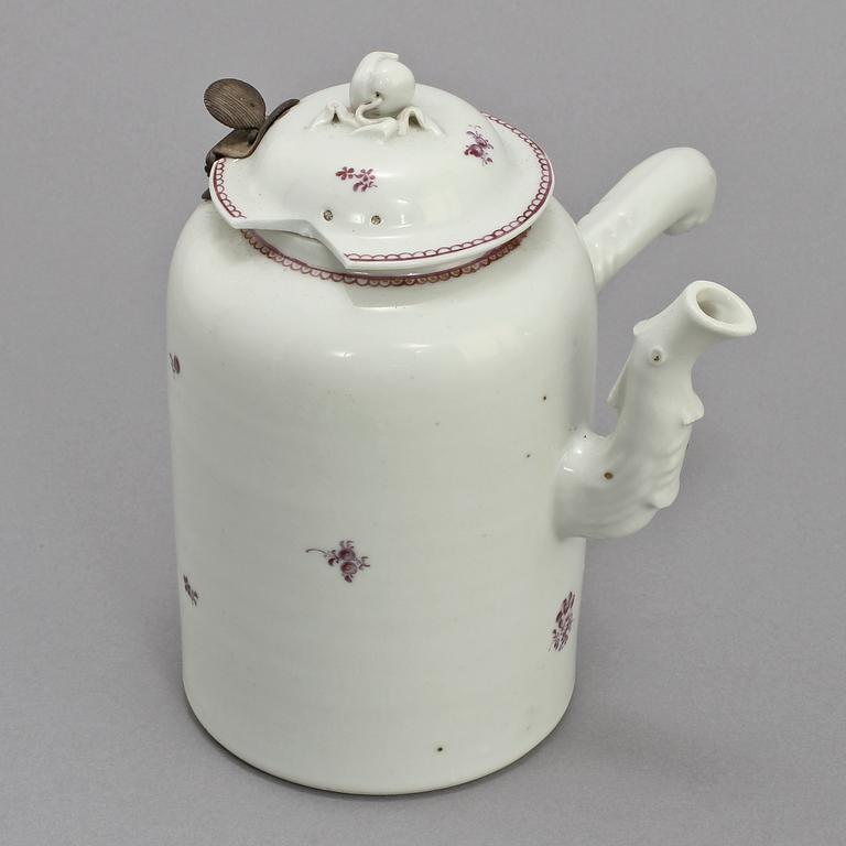 KAFFEKANNA, samt KAFFEKOPPAR, 2 st, porslin, Kina, 1700/1800-tal.