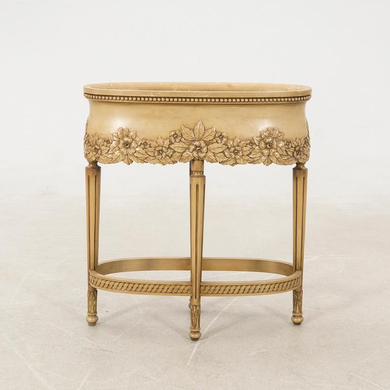 Flower box, first half of the 20th century.