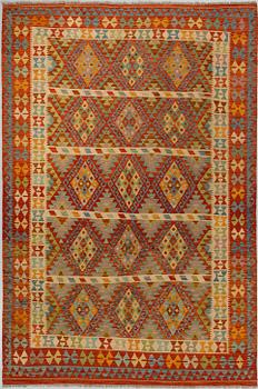 A CARPET, Kilim, ca 309 x 209 cm.