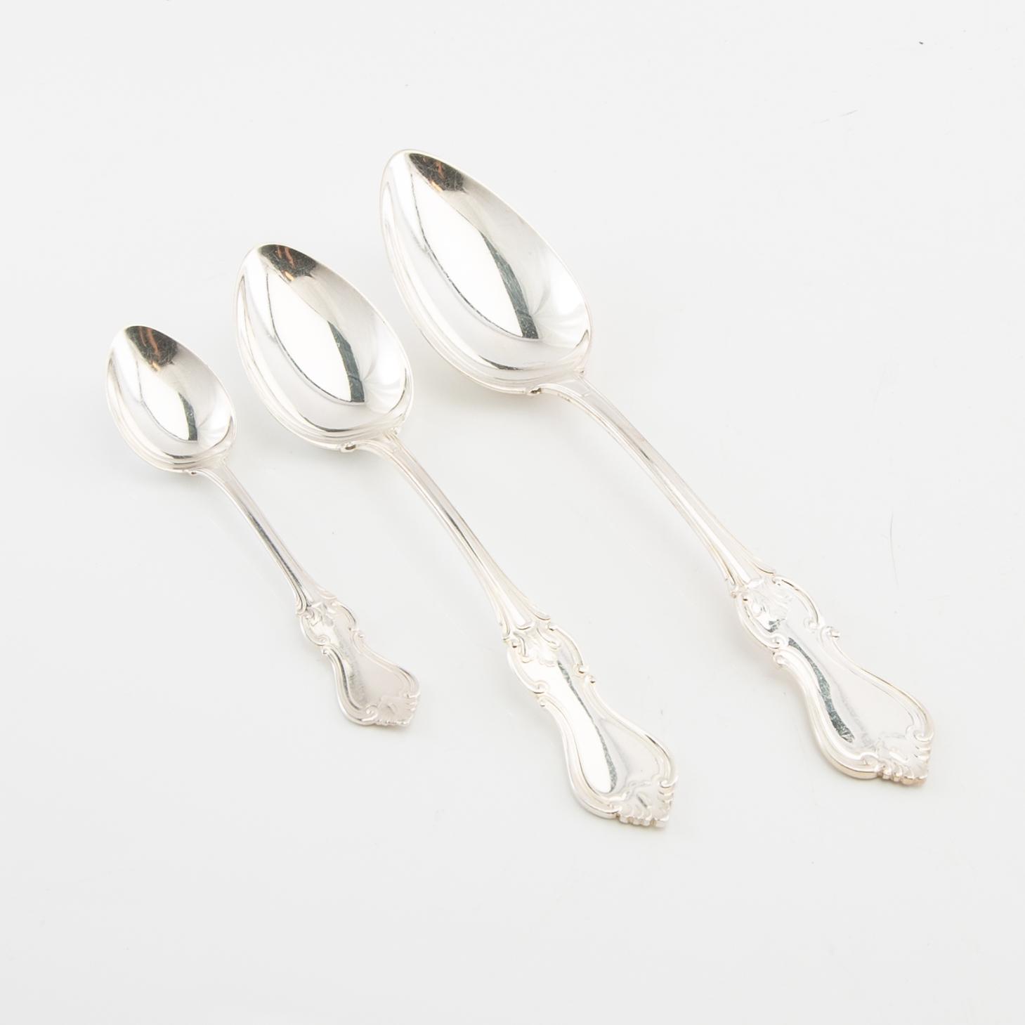 Cutlery, 86 dlr "Olga" silver CG Hallberg Stockholm 1950s.