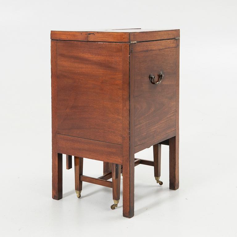 Dressing table, English style, Georg Kofoed Möbelfabrik, Denmark.