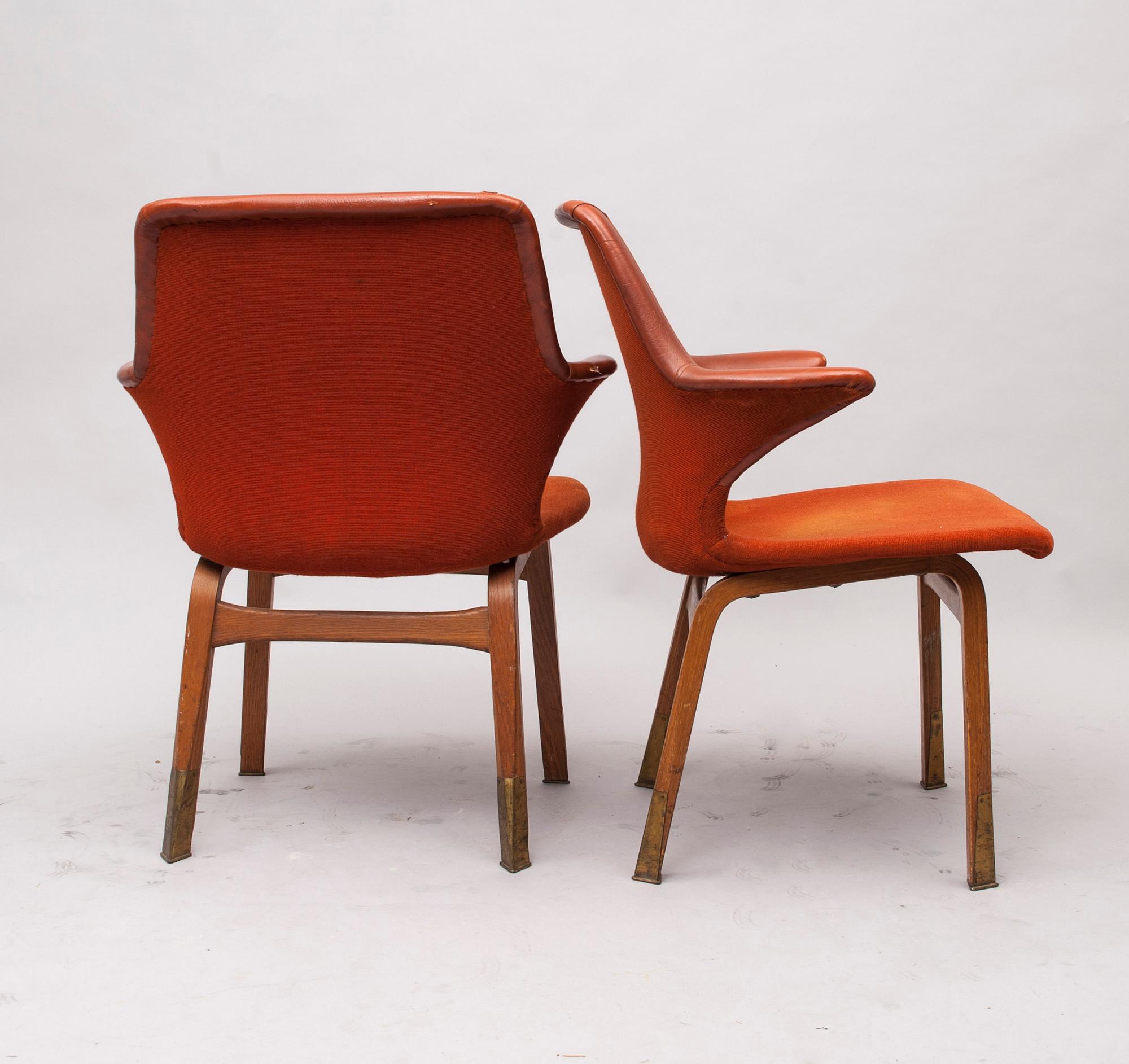 STOLAR, ett par, "Lulu" design Ilmari Tapiovaara, märkta Asko, 1960-tal.