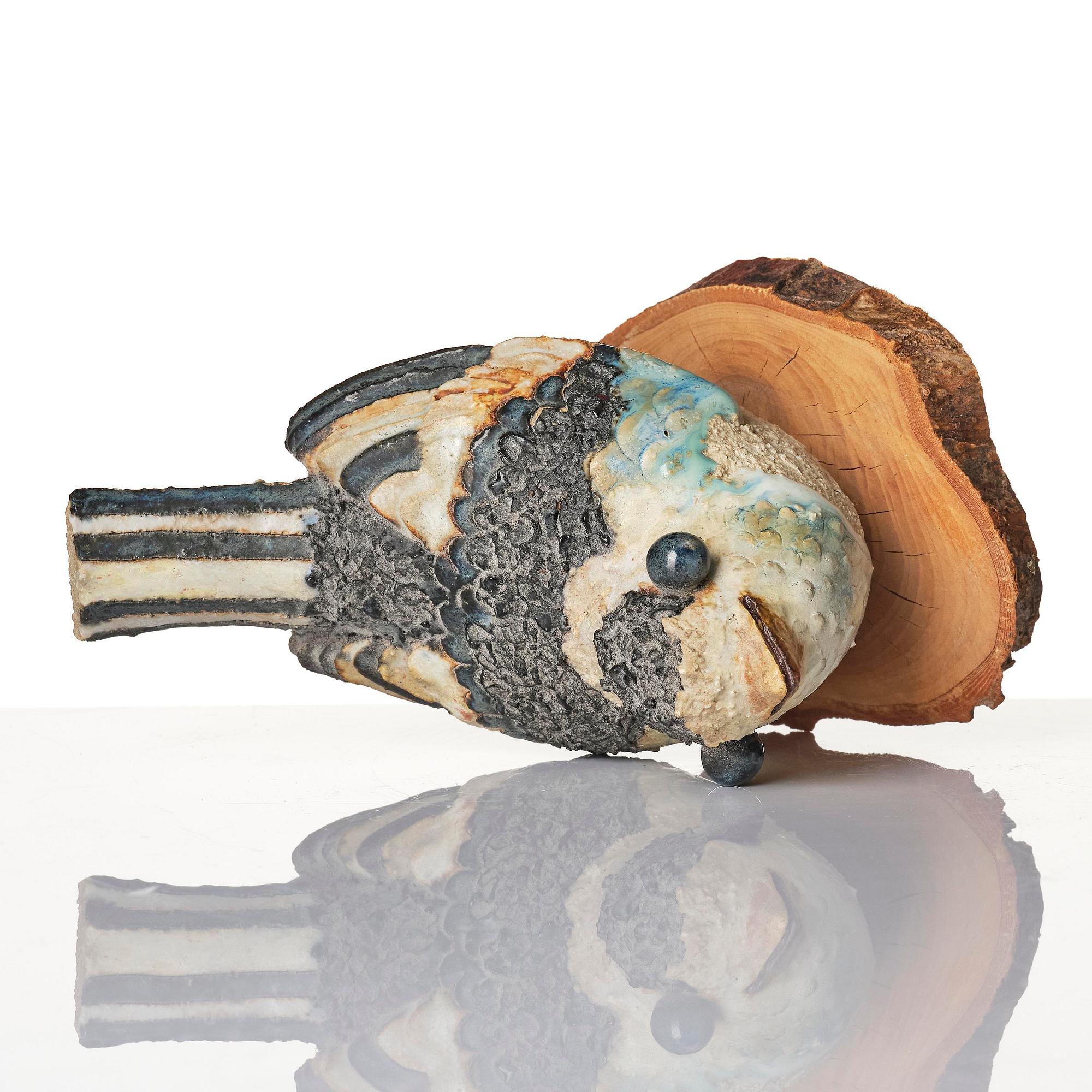 Tyra Lundgren, a chamotte stoneware sculpture of a bird, own studio, Bredkvie, Gotland, 1978.