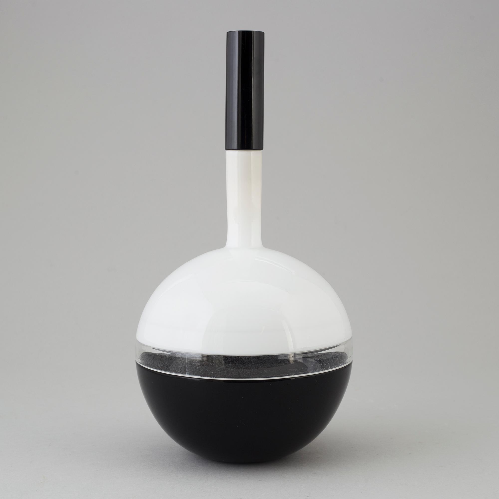 TIMO SARPANEVA, 'Vire' glass decanter, Venini Murano Italy 1990.