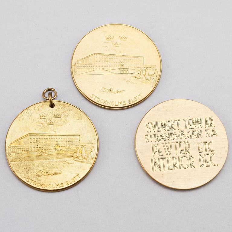 Estrid Ericson, samling av diverse dekorativa objekt, 9 delar, Firma Svenskt Tenn, bl a 1974.