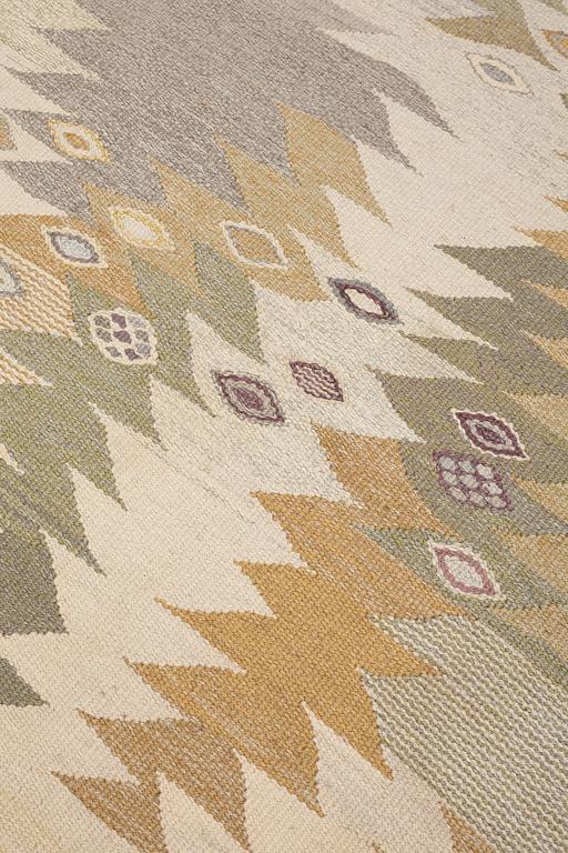 Barbro Nilsson, MATTO, "Tånga, ljus", flat weave, ca 297,5 x 216 cm, signed AB MMF BN.