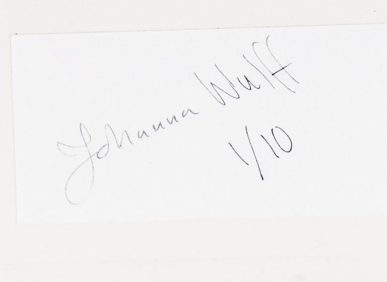Johanna Wulff, fotografi, signerad och numrerad 1/10 a tergo.
