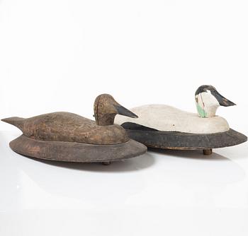 Two carved and painted duch decoys, circa 1900.