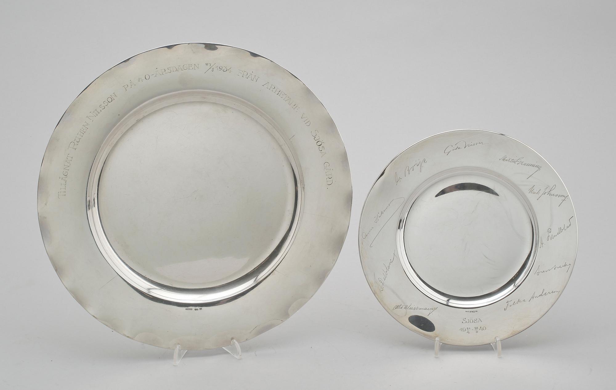 FAT, 2 st, silver. Total vikt 592 g.