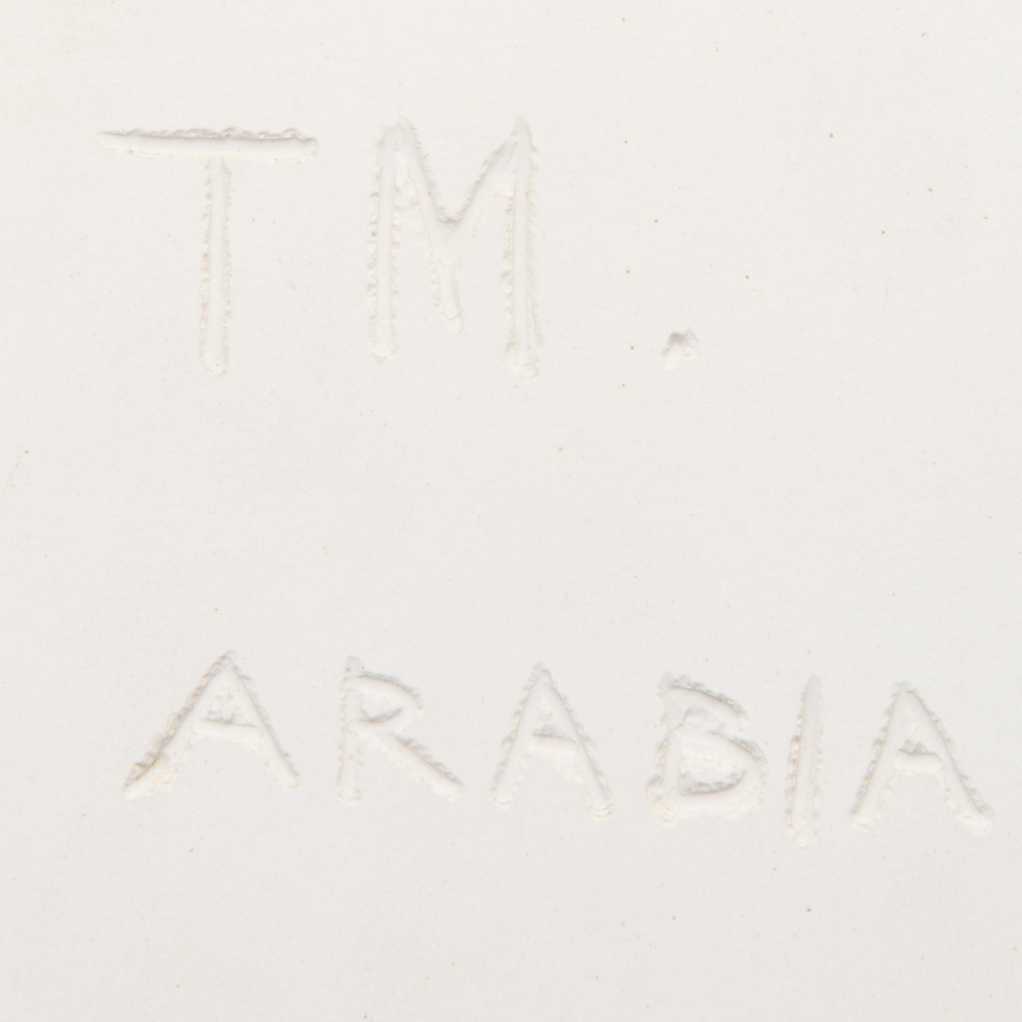 TOINI MUONA, VÄGGPLAKETT, Blad. Signerad TM Arabia.