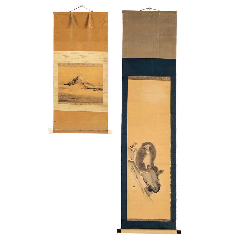 Two Japanese hanging scrolls, unidentified artist. Edo, 19th century.