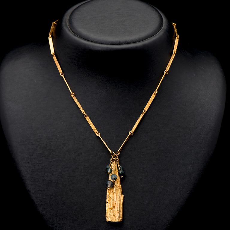 BJÖRN WECKSTRÖM, HALSSMYCKE, "Kultapuu", 14K guld, mossagat. Lapponia 1970.