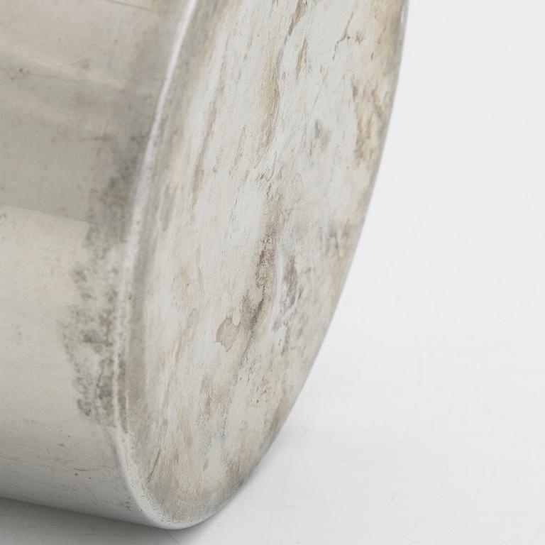 A Champagne cooler bucket Morlant. Manufactured by Christofle, France.