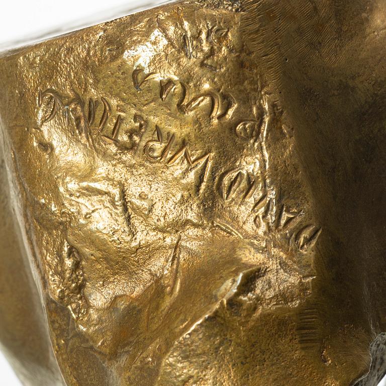 David Wretling, Bust.