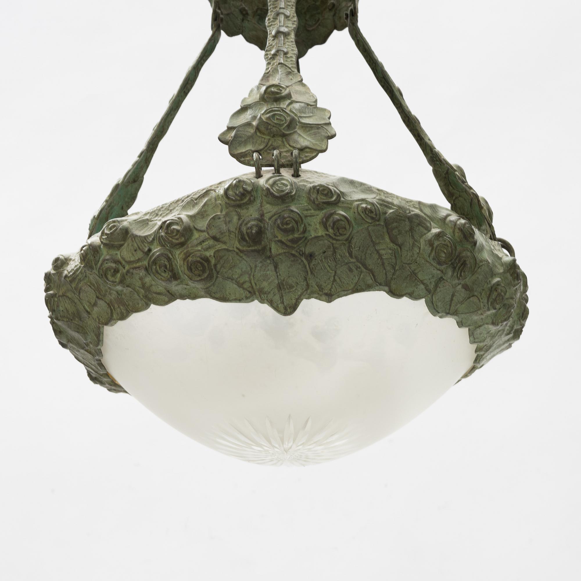 Alice Nordin, taklampa, jugend, patinerad brons, omkring 1900.