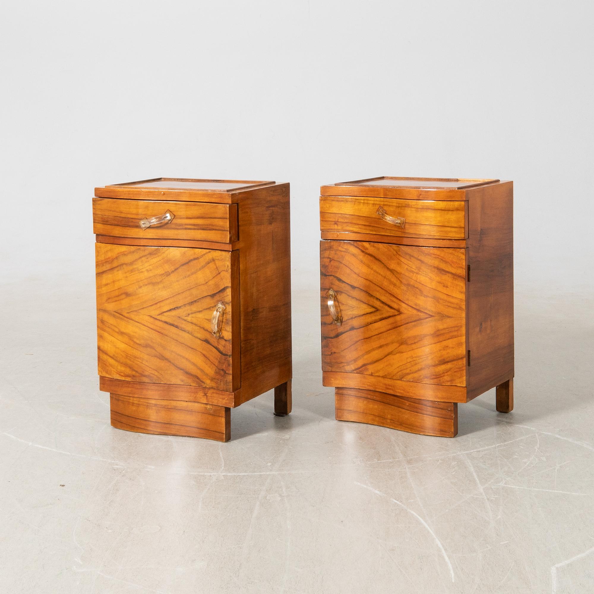 Sängbord, ett par, Art Deco 1900-talets första hälft.