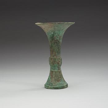 An archaic bronze ritual libation vessel (Gu), Shang Dynasty (1600 BC-1046 BC).