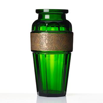 Vaser, två stycken och skål, "Fipop", glas och uranglas, Moser, Tjeckoslovakien, 1911-1938.