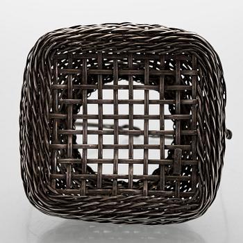 Ikebana-korg, silver med jungin-stämpel, Meiji (1868-1912), Japan.