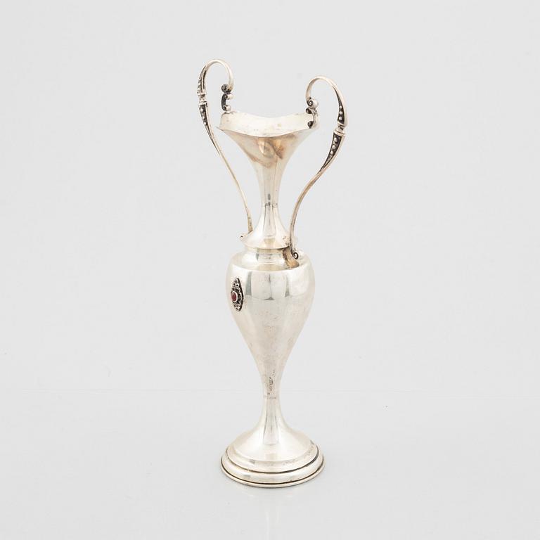 A silver vase, early 20th Century.