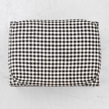 Antonio Citterio, a footstool/ottoman, Mirto/B&B Italia, Italy, contemporary.