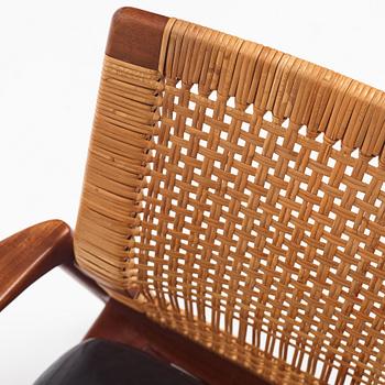 Ib Kofod-Larsen, an 'Åre' easy chair, model nr '809', Olof Persons Fåtöljindustri (OPE), Sweden, 1950-1960s.