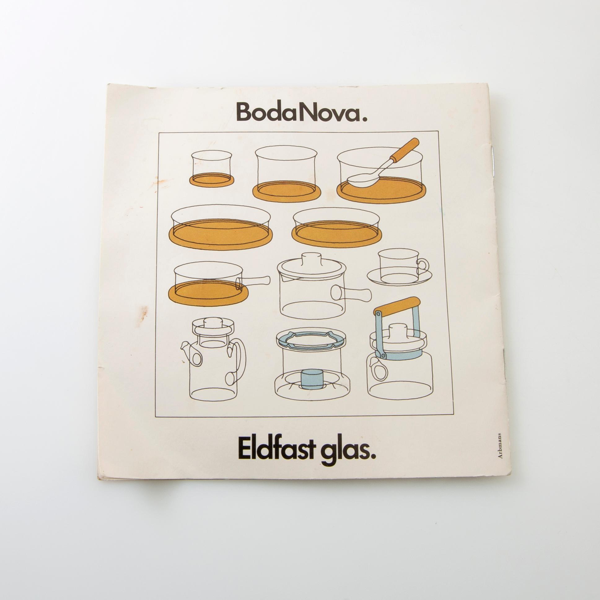 Signe Persson-Melin, service 17 pcs "Boda Nova series" late 20th century, heat-resistant glass and cork.