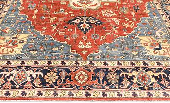 A Ziegler Heriz design carpet, 372 x 274 cm.