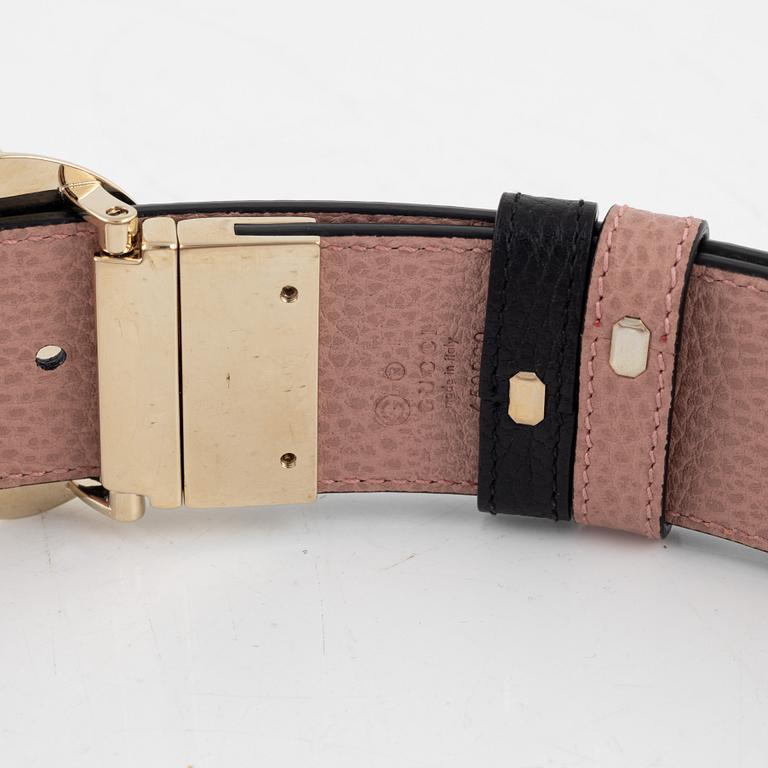 Gucci, a reversible leather belt, size 34.