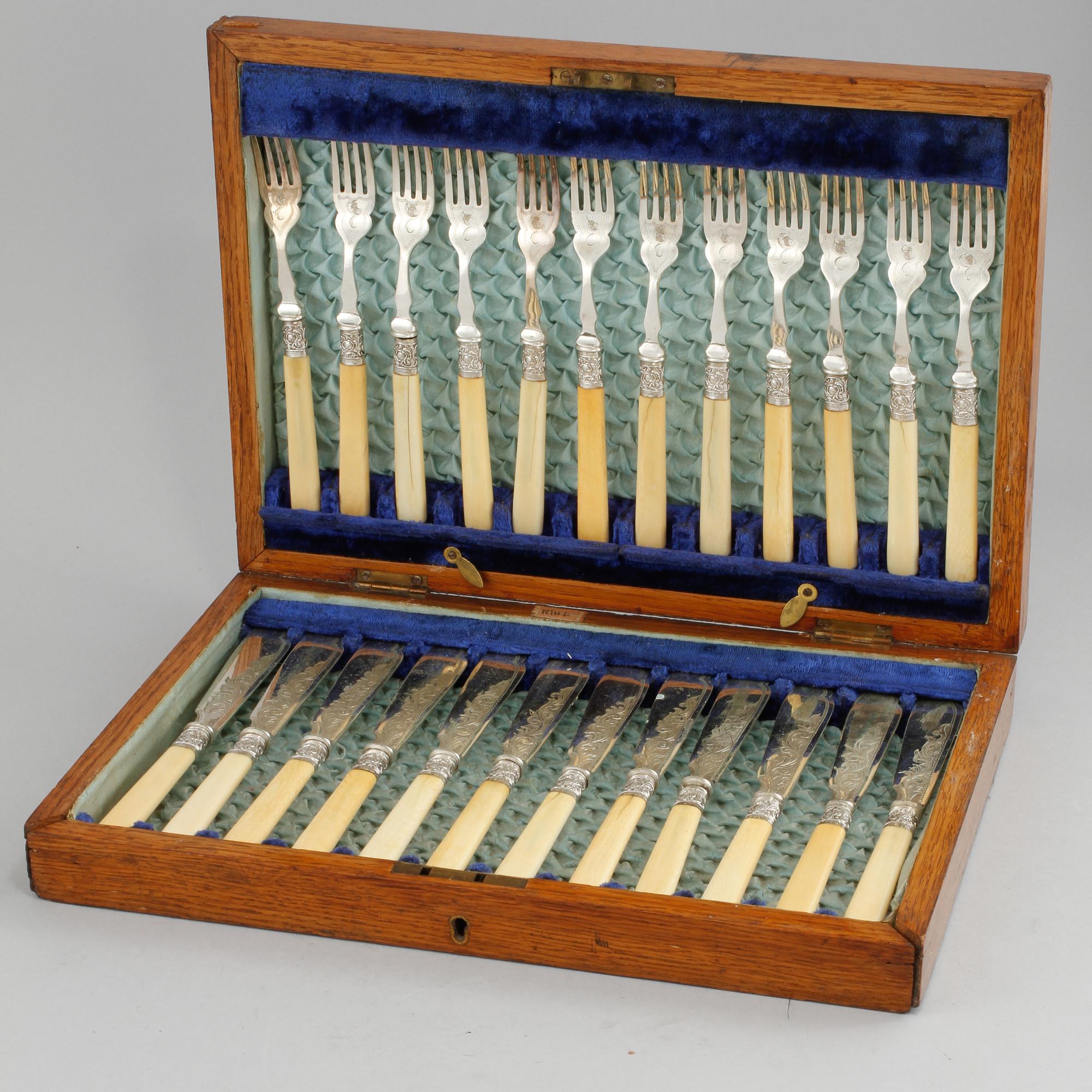 FISKBESTICK, 24 st, silver, nysilver och ben, Sheffield, England, 1901.