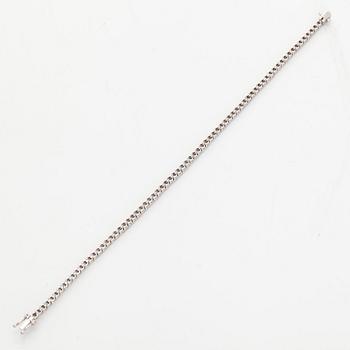 Tennis bracelet, brilliant-cut diamonds, 18K white gold.